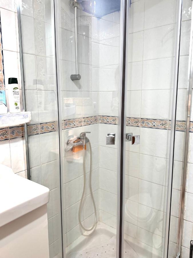 Acogedor Estudio A 2 Min De La Playa Apartment Torremolinos Bagian luar foto